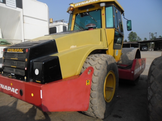 ขายรถบดแบบสั่น DYNAPAC CA152 สวยมากๆสภาพพร้อมใช้เอกสารทะเบียน