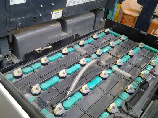 รถยกไฟฟ้า TCM 900โล พร้อมใช้