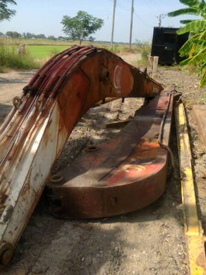 บูมยาว16เมตรสุมิตโตโม(บูมนอก) พร้อมกระบอกอาร์ม+ปุ้งกี้ สภาพสวย