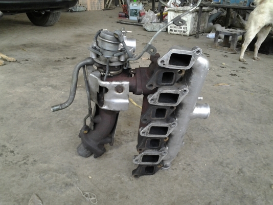 ขายเทอร์โบมิตซูสตาด้าพร้อมท่อไอดีไอเสียครบชุดพร้อมใส่คับ