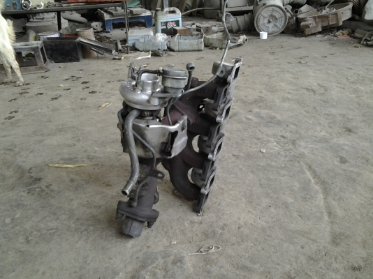 ขายเทอร์โบมิตซูสตาด้าพร้อมท่อไอดีไอเสียครบชุดพร้อมใส่คับ