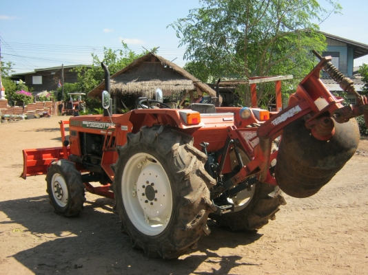 ขายด่วนรถไถนาคูโบต้า L 3202 DT-M 4WD 4X4 เพาเวอร์สวยๆ เดิมๆ พร้อมอุปกร์ใบมีดดันหน้า-ผานหลังสวยๆ ขายด่วนรถไถนาคูโบต้า L 3202 DT-M 4WD 4X4 เพาเวอร์สวยๆ เดิมๆ พร้อมอุปกร์ใบมีดดันหน้า-ผานหลังสวยๆ