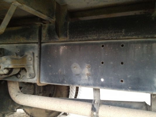 ขาย 6 ล้อ ISUZU FTR 200 ตู้ 10 บาน ปี 47 ขาย 6 ล้อ ISUZU FTR 200 ตู้ 10 บาน ปี 47