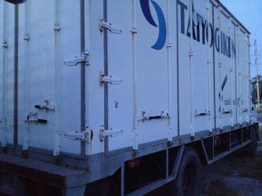 ขาย 6 ล้อ ISUZU FTR 200 ตู้ 10 บาน ปี 47 ขาย 6 ล้อ ISUZU FTR 200 ตู้ 10 บาน ปี 47