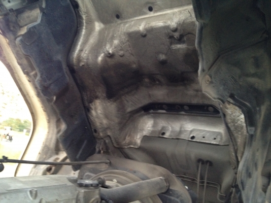 ขาย 6 ล้อ ISUZU FTR 200 ตู้ 10 บาน ปี 47 ขาย 6 ล้อ ISUZU FTR 200 ตู้ 10 บาน ปี 47