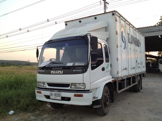 ขาย 6 ล้อ ISUZU FTR 200 ตู้ 10 บาน ปี 47 ขาย 6 ล้อ ISUZU FTR 200 ตู้ 10 บาน ปี 47