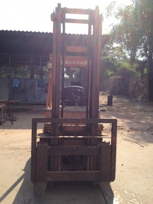 ขาย ฟอล์คลิฟต์ 3.0 ตัน TOYOTA 3FD30 เสาสูง 4 เมตร 185,000.- ขาย ฟอล์คลิฟต์ 3.0 ตัน TOYOTA 3FD30 เสาสูง 4 เมตร 185,000.-