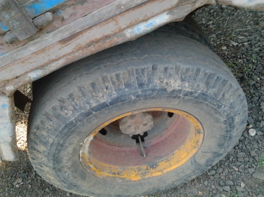 ขาย 6ล้อ ISUZU TL85 เครื่องใหญ่ ช่วงล่างใหญ่ วางเครื่องISUZU110ฝาขาว/ลงเล่มเรียบร้อย เครื่องแห้ง แน่น ไม่หลวม ไม่ไอ ช่วงล่างใหญ่ ของ110 ไม่มีส่าย คัสซีดีไม่ดามไม่ผุ ยาง7.5 ดี6เส้น กระบะยาว4.30ม.พื้นเหล็กคอกเหล็ก ไม่ผุ หัวดี ภายในดี เบาะสวย***ขายแล้วครับขอ