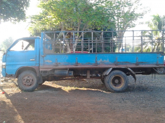 ขาย 6ล้อ ISUZU TL85 เครื่องใหญ่ ช่วงล่างใหญ่ วางเครื่องISUZU110ฝาขาว/ลงเล่มเรียบร้อย เครื่องแห้ง แน่น ไม่หลวม ไม่ไอ ช่วงล่างใหญ่ ของ110 ไม่มีส่าย คัสซีดีไม่ดามไม่ผุ ยาง7.5 ดี6เส้น กระบะยาว4.30ม.พื้นเหล็กคอกเหล็ก ไม่ผุ หัวดี ภายในดี เบาะสวย***ขายแล้วครับขอ