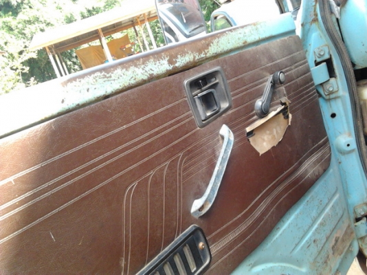 ***ขายแล้วครับขอบคุณ Truck2hand ขาย 6 ล้อ ISUZU TL100 ปี23 สภาพเดิมๆบางๆ เครื่อง4BC2 100 แรง แห้งๆ ไม่เยิ้ม ไม่หลวม ช่วงล่างเดิมๆ ไม่ส่าย เกียร์ดีเข้าง่าย คัสซีสวยไม่ผุ ไม่บวม กระบะพื้นไม้คอกไม้ ยาว4.30ม. ยางหน้า7.50 ดี6เส้น หัวไม่ผุ สีบาง ต้องเก็บ รถพร้อ