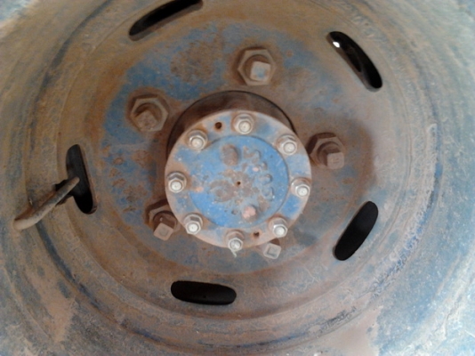 ***ขายแล้วครับขอบคุณ Truck2hand ขาย 6 ล้อ ISUZU TL100 ปี23 สภาพเดิมๆบางๆ เครื่อง4BC2 100 แรง แห้งๆ ไม่เยิ้ม ไม่หลวม ช่วงล่างเดิมๆ ไม่ส่าย เกียร์ดีเข้าง่าย คัสซีสวยไม่ผุ ไม่บวม กระบะพื้นไม้คอกไม้ ยาว4.30ม. ยางหน้า7.50 ดี6เส้น หัวไม่ผุ สีบาง ต้องเก็บ รถพร้อ