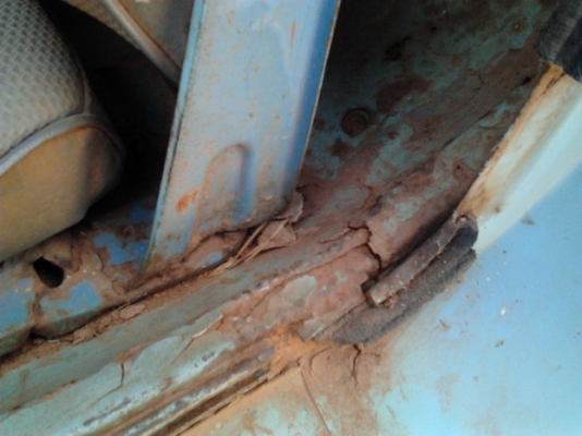 ***ขายแล้วครับขอบคุณ Truck2hand ขาย 6 ล้อ ISUZU TL100 ปี23 สภาพเดิมๆบางๆ เครื่อง4BC2 100 แรง แห้งๆ ไม่เยิ้ม ไม่หลวม ช่วงล่างเดิมๆ ไม่ส่าย เกียร์ดีเข้าง่าย คัสซีสวยไม่ผุ ไม่บวม กระบะพื้นไม้คอกไม้ ยาว4.30ม. ยางหน้า7.50 ดี6เส้น หัวไม่ผุ สีบาง ต้องเก็บ รถพร้อ