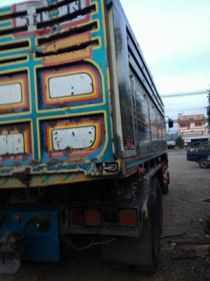 รถอิซูซุ 10 ล้อดั๊ม FXZ 320 แรงม้า ปี 50  ( ขายแม่ลูก  มีขาย 3 พ่วง  ) สนใจติดต่อ 081 - 6079515