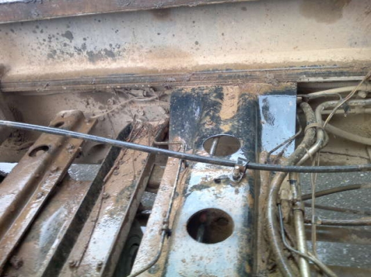 รถฮีโน่ 10 ล้อดั๊ม FM3H  195 แรงม้า ปี 39  สนใจติดต่อ 081 - 6079515