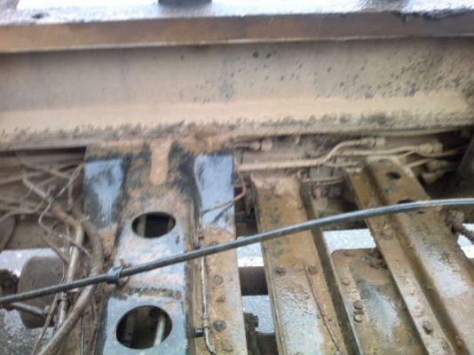 รถฮีโน่ 10 ล้อดั๊ม FM3H  195 แรงม้า ปี 39  สนใจติดต่อ 081 - 6079515