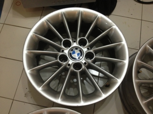 ขายแม็กแท้ BMW เดิมมือ2 ขอบ16 5รู120 ราคา 5,500 บาท สวยๆถูกๆ