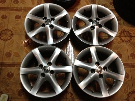 ขายแม็กซ์เดิมมือ2 Toyota Altis ขอบ 15 4/100 ราคา 3,700 บาท