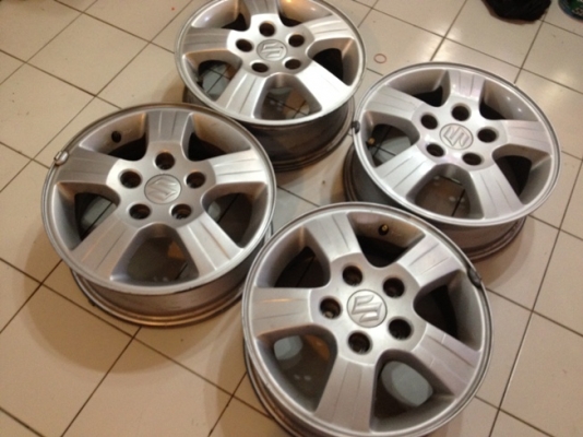 ขายแม็กซ์เดิมมือ2 Suzuki ขอบ 14 5รู114 4 วง ราคา 2,200 บาท