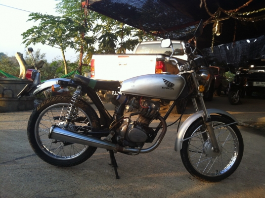 ขายcg125  สวยๆ 0848809220 no book เครื่องดีมากครับ 14900  poohรังสิต