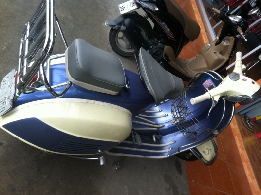 ขายvaspa splin 150 สวยๆ ทะเบียนเต็ม พร้อมโอน italy แท้ ถูกๆ poohรังสิต 0848809220