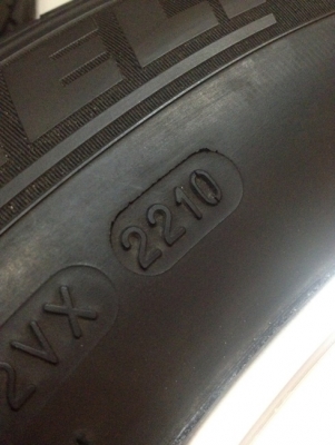 ขายแม็กซ์เดิมมือ2 Honda Civic ขอบ 15 พร้อมยางปี 10 ราคา 6500 บ.ราคาถูก