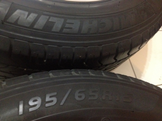 ขายแม็กซ์เดิมมือ2 Honda Civic ขอบ 15 พร้อมยางปี 10 ราคา 6500 บ.ราคาถูก