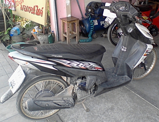 ลดกระหน่ำส่งท้ายปี Honda Click ปี50 ลดกระหน่ำส่งท้ายปี Honda Click ปี50