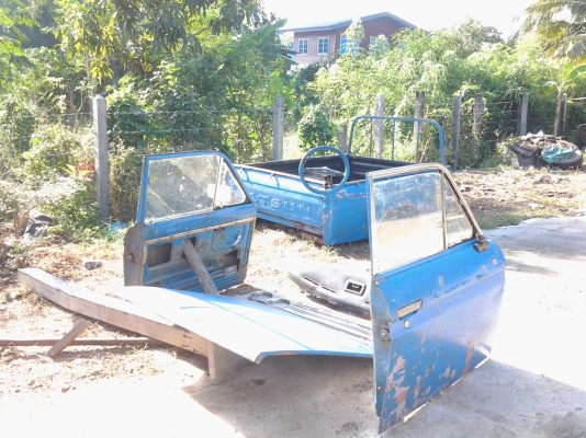 JOECLASSICขายอะไหล่ชิ้นส่วนดัทสัน521 กะบะ521พร้อมฝาท้าย(ขายแล้ว)คอนโซล ประตู521 เสาหูช้างใช้งานได้ดีหูช้างล็อคได้  คิ้วสแตนเลส กระจังหน้า521 พวงมาลัยพร้อมกระปุก (ขายแล้ว)ฝากระโปรงหน้า(ขายแล้ว)สนใจโทรสอบฤามได้ด่วนๆ