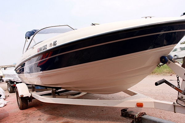 Bayliner19.5 V6 เครื่อง 4จังหวะ ใช้4ชั่วโมงกว่าๆ
