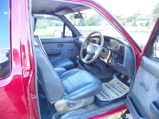 ขายถูก TOYOTA LN111 แท้ประกอบนอก ปี96