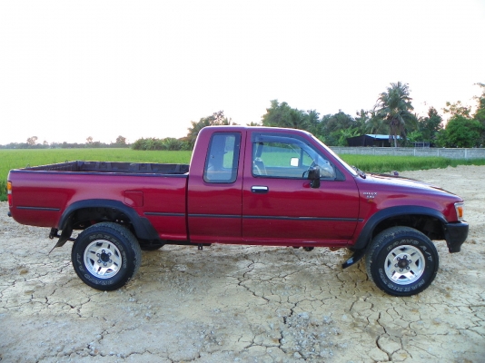 ขายถูก TOYOTA LN111 แท้ประกอบนอก ปี96