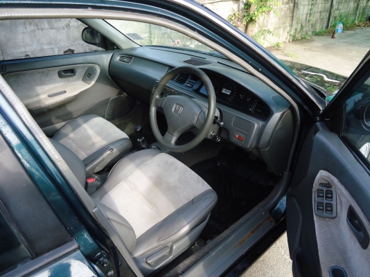 ขาย Honda civic 4d เครื่องหัวฉีด ราคา 98,000 บาท พร้อมโอนครับ +++++++