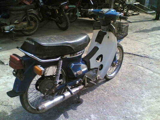 ขาย C700cdi(น้ำเงิน) เล่มทะเบียนพร้อมชุดโอนรถเดิมๆเครื่องดีมากอะไหร่เดิมๆขาย 8500 บาท