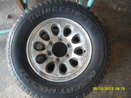 ขาย ยางอะไหล่ 225/70R15 พร้อมแม็ก 1 ล้อ สวยๆ จัดไป 1200 T.088-875-9838 K.ae ขาย ยางอะไหล่ 225/70R15 พร้อมแม็ก 1 ล้อ สวยๆ จัดไป 1200 T.088-875-9838 K.ae