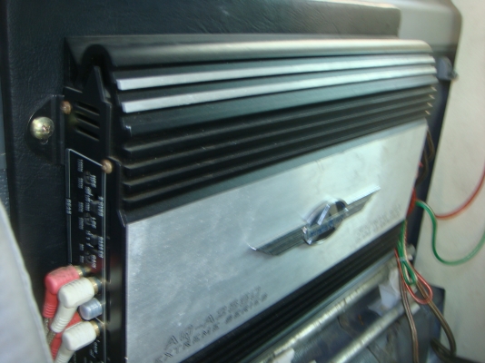 ISUZU-4ล้อ-กลางกระบะตูบรรทุก