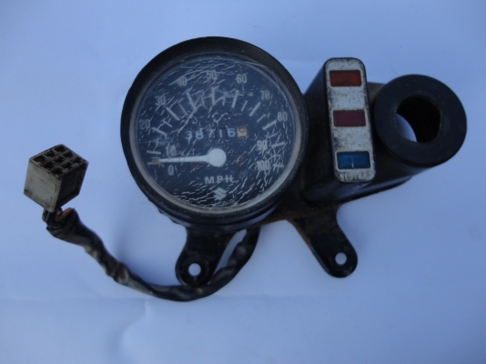 ขายเรือนไมล์ A-100 แท้ สนใจติดต่อโทร.081-005-8785