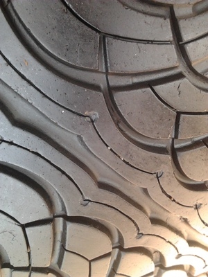 ขายยาง265/50/20 ปี 3810 YOKOHAMA JAPAN 1 คู่  ราคา :  4,800.00  บาท