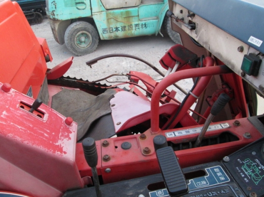 รถเกี่ยวข้าวนั่งขับนำเข้าจากญี่ปุ่น www.nihonmono.com