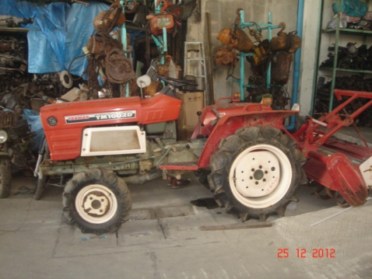 รถเก่าญี่ปุ่น รถไถนา YANMAR YM1602D สีแดง