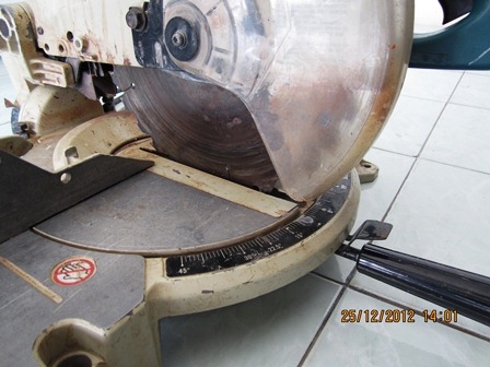 เครื่องมือช่าง แท้ๆ สว่านMakita,Bosch เครื่องตัดไฟเบอร์Makitaพร้อมแท่นปรับ45องศา เครื่องมือช่าง แท้ๆ สว่านMakita,Bosch เครื่องตัดไฟเบอร์Makitaพร้อมแท่นปรับ45องศา