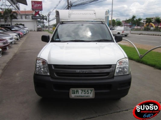 ISUZU D-MAX 2.5 ต่อตู้ ปี 2004 เกียร์ธรรมดา ดาวน์ 10,000 บาท