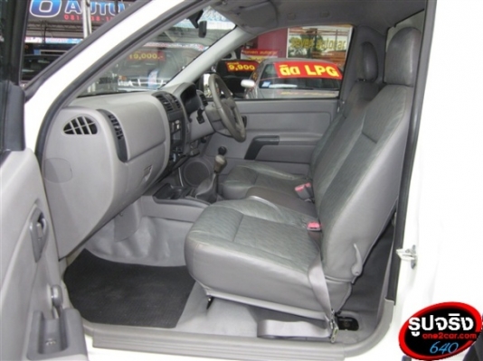 ISUZU D-MAX 2.5 ต่อตู้ ปี 2004 เกียร์ธรรมดา ดาวน์ 10,000 บาท