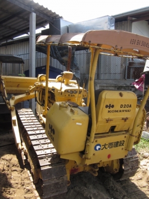 ขาย-รถแทรกเตอร์ (Tractor) KOMATSU D2-3 ของเก่าญี่ปุ่นแท้