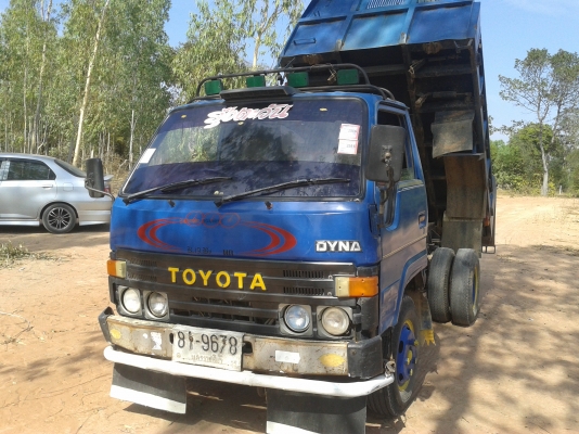 ขาย TOYOTA ไดน่า