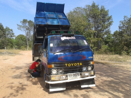 ขาย TOYOTA ไดน่า