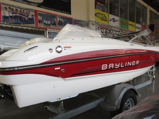 ++ ขายเรือใหม่ BAYLINER 215 ปี 2012 ลดราคาพิเศษช่วงปีใหม่เท่านั้น++