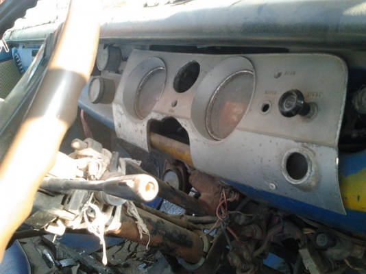 ISUZU TL 110 HP 4BE1 หกล้อช่วงยาว กระบะคอกเหล็กยาว 4.30 เมตรพื้นไม่ผุสภาพดีมากครับ เครื่องแน่นดีแรง หัวเดิมๆภายในสวยครบพร้อม ช่วงล่างใหญ่เฟืองท้ายและคานหน้าของ KS 110 แรง ยางสภาพดี 60\% พร้อมใช้งานได้เลย ทะเบียนภาษีครบพร้อมโอนครับ ISUZU TL 110 HP 4BE1 หกล้อช่วงยาว กระบะคอกเหล็กยาว 4.30 เมตรพื้นไม่ผุสภาพดีมากครับ เครื่องแน่นดีแรง หัวเดิมๆภายในสวยครบพร้อม ช่วงล่างใหญ่เฟืองท้ายและคานหน้าของ KS 110 แรง ยางสภาพดี 60\% พร้อมใช้งานได้เลย ทะเบียนภาษีครบพร้อมโอนครับ