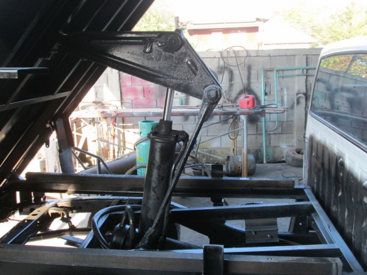 รถปิ๊กอัฟ กะบะดั้มพ์ นิสสัน ฟรอนเทีย ปี 42 ต่อใหม่ ยกได้ 3  ตัน ราคาถูก