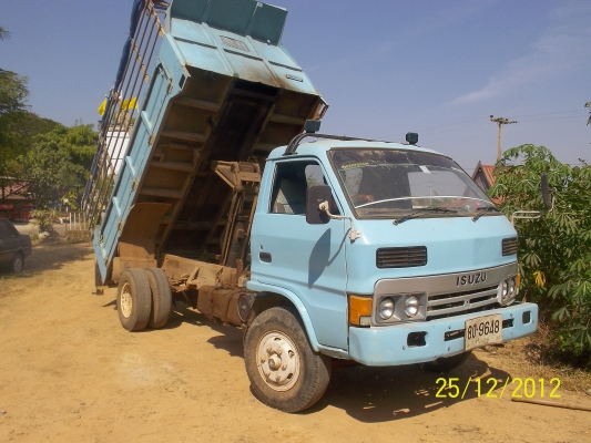 ขาย6ล้อดั๊มอิซูซุ เครื่อง110ฝาดำ            ราคา350000บาท