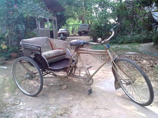 ขายสามล้อถีบโบราณ ปั่นได้ เหมาะแก่การอนุรักษ์มีรูปครับ ขายสามล้อถีบโบราณ ปั่นได้ เหมาะแก่การอนุรักษ์มีรูปครับ